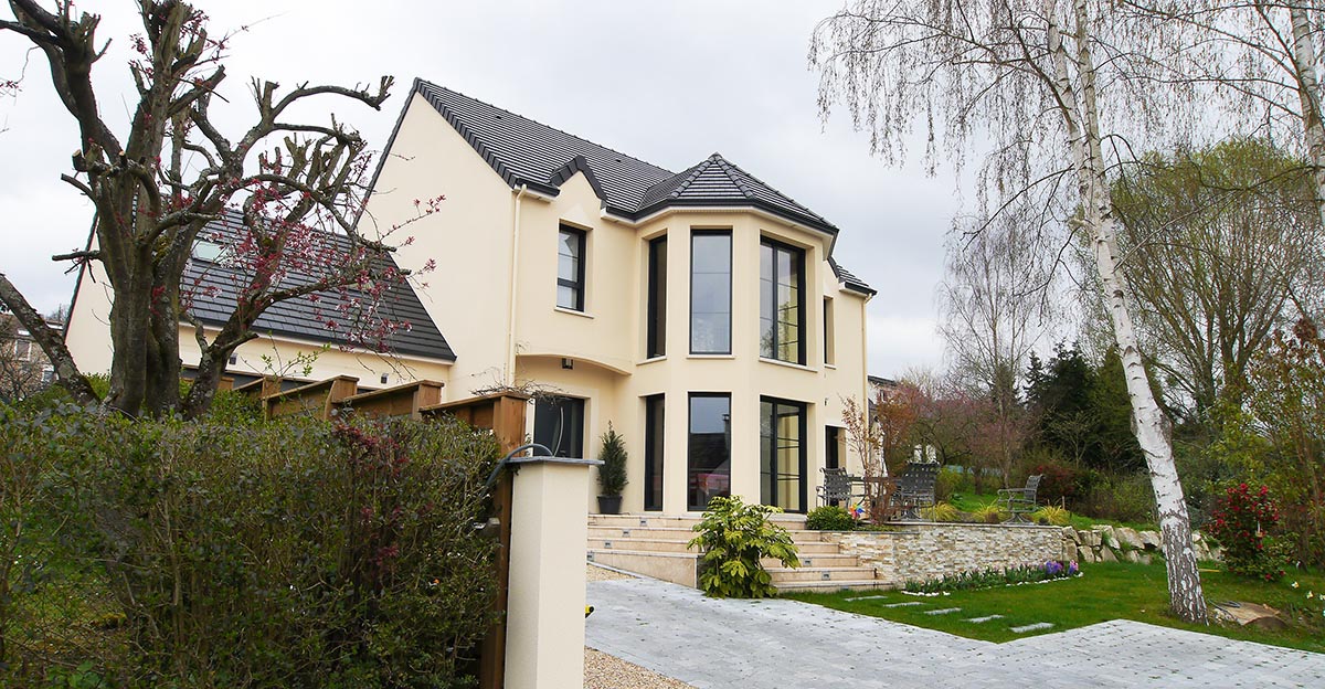 Maison contemporaine à Orsay Très beaux abords